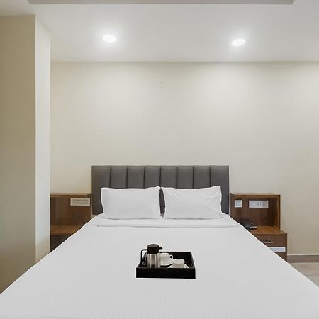Townhouse Dj Grand Hotel Tirupati Exterior foto