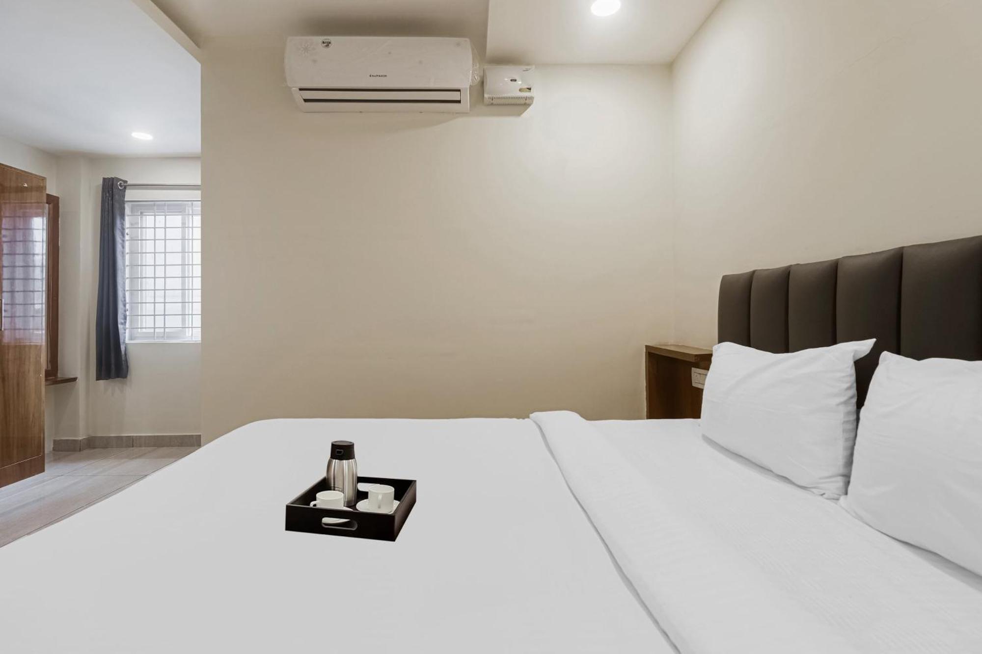 Townhouse Dj Grand Hotel Tirupati Exterior foto